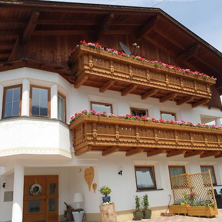 Haus Anna Ein Haus Mit Herz Fliess Exterior foto