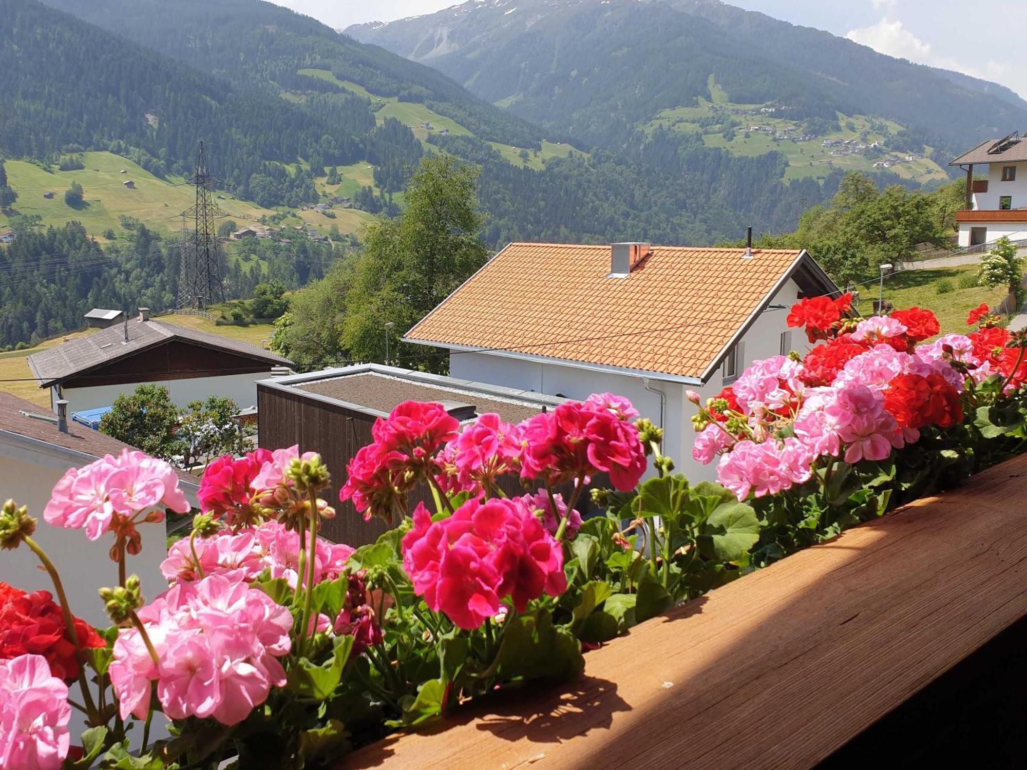 Haus Anna Ein Haus Mit Herz Fliess Quarto foto